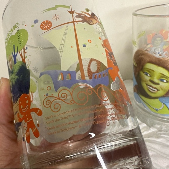 McDonald’s Shrek The Third Drinking Glasses (2007) Set Of 2 - Picture 6 of 8